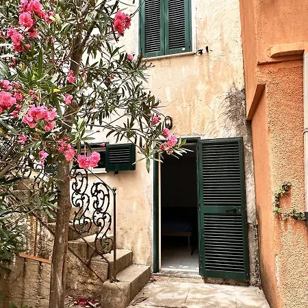 Apartment Murphy - Maggior Leggero Mono *