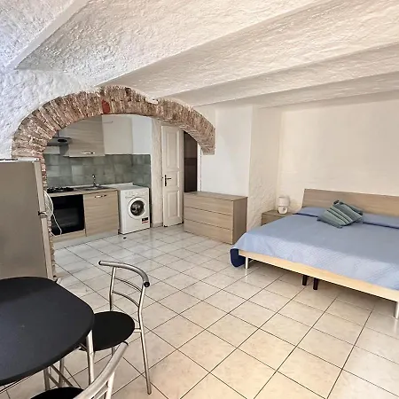 Murphy - Maggior Leggero Mono Apartment